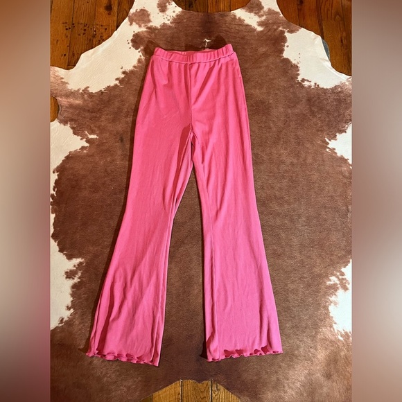 Shein pull on flared pant 
size small - Picture 1 of 4
